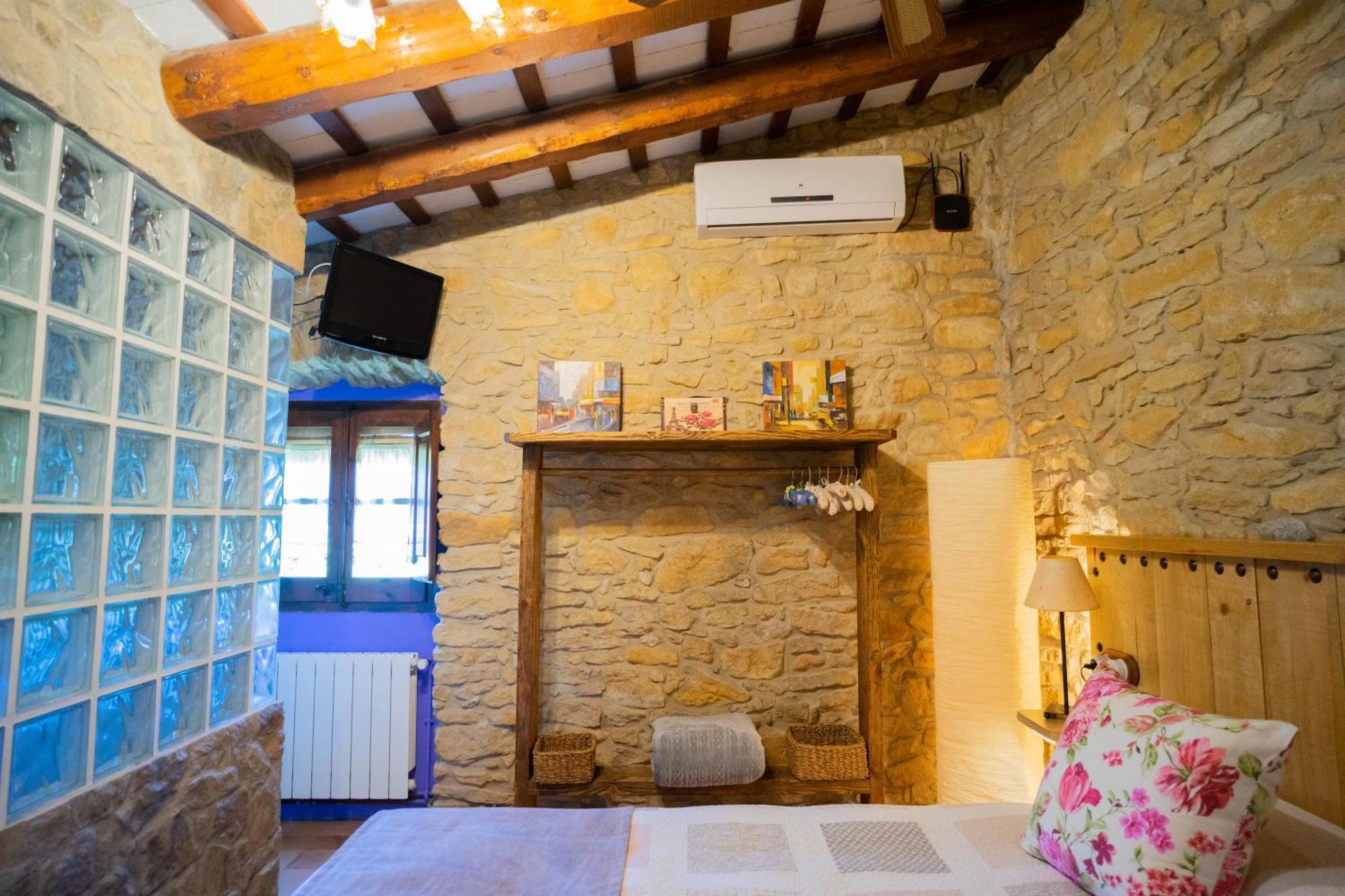 Hotel Mas Rabiol -Costa Brava-Emporda-Only Adults Peratallada Room photo