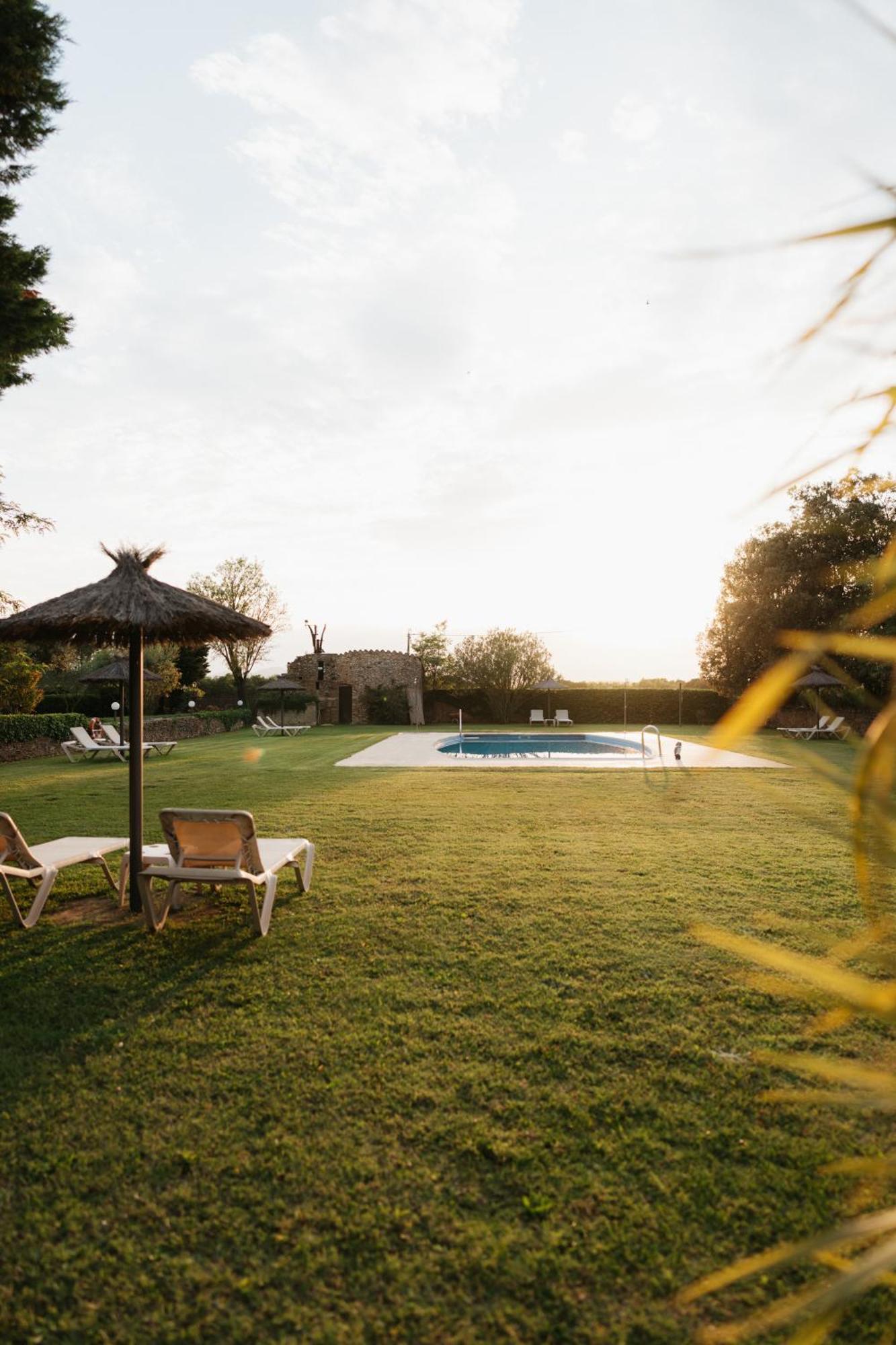 Hotel Mas Rabiol -Costa Brava-Emporda-Only Adults Peratallada Exterior photo