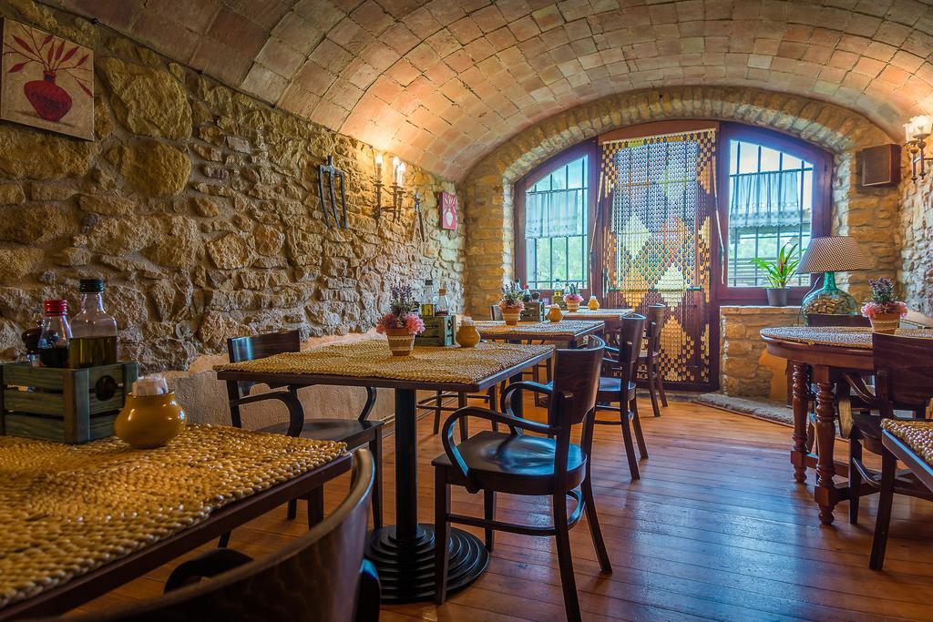 Hotel Mas Rabiol -Costa Brava-Emporda-Only Adults Peratallada Exterior photo